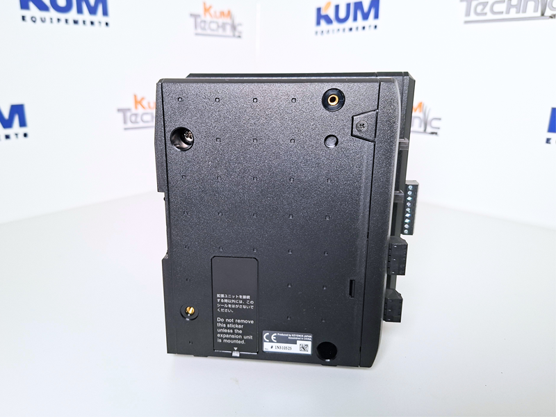 Système de vision industrielle KEYENCE CV-X100AP avec caméra CV-035M