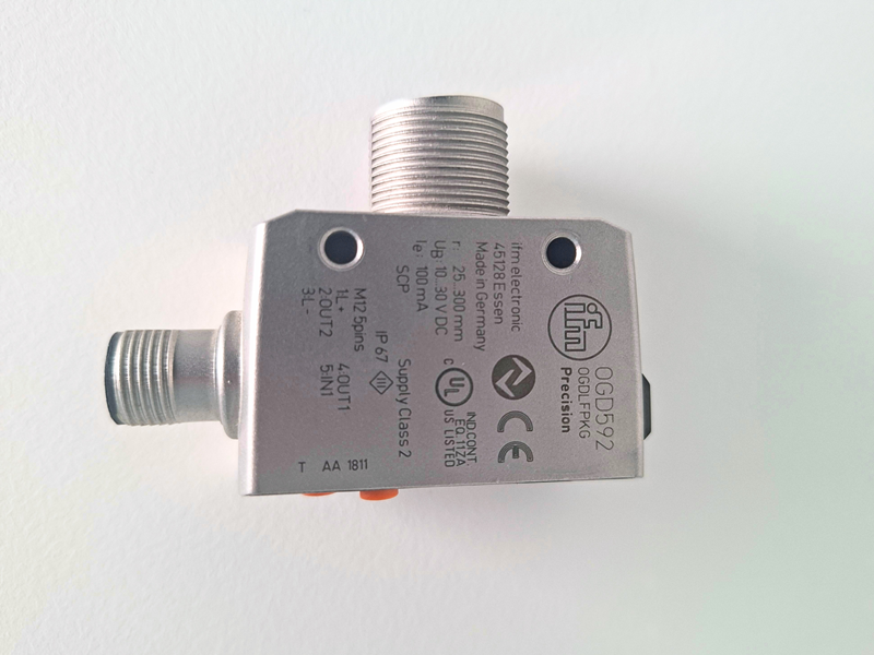 Détecteur de distance optique IFM OGD592