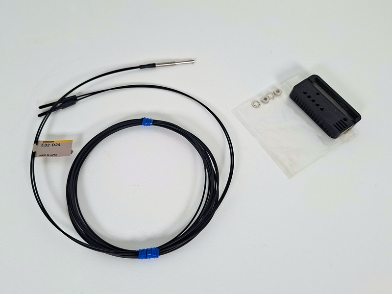 Fibre optique Omron E32‑D24