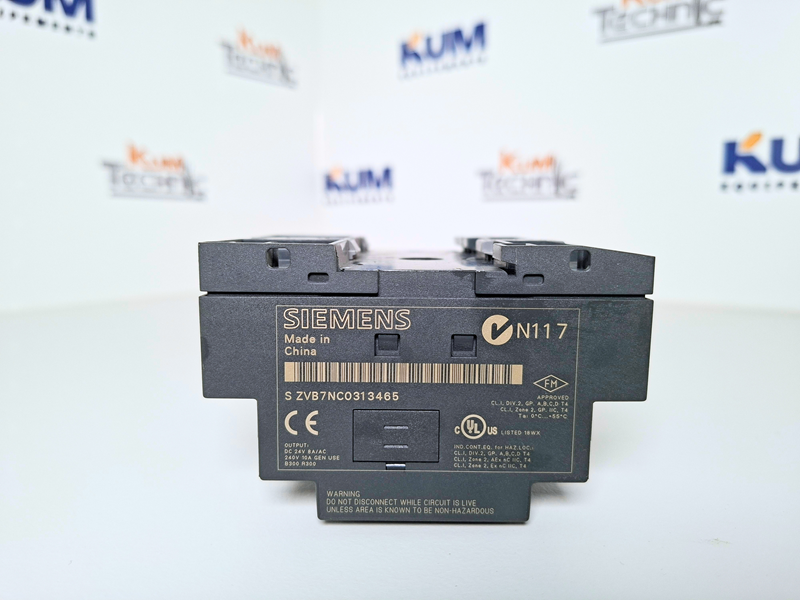 Siemens LOGO! 12/24RC + Module d'Extension DM8 12/24R