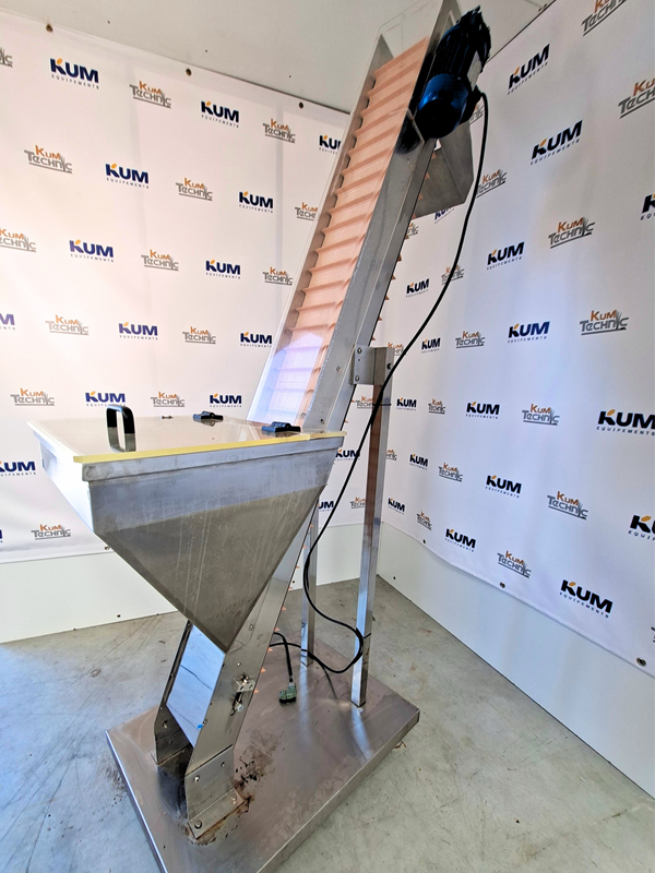 Inclined bucket elevator with stainless steel hopper