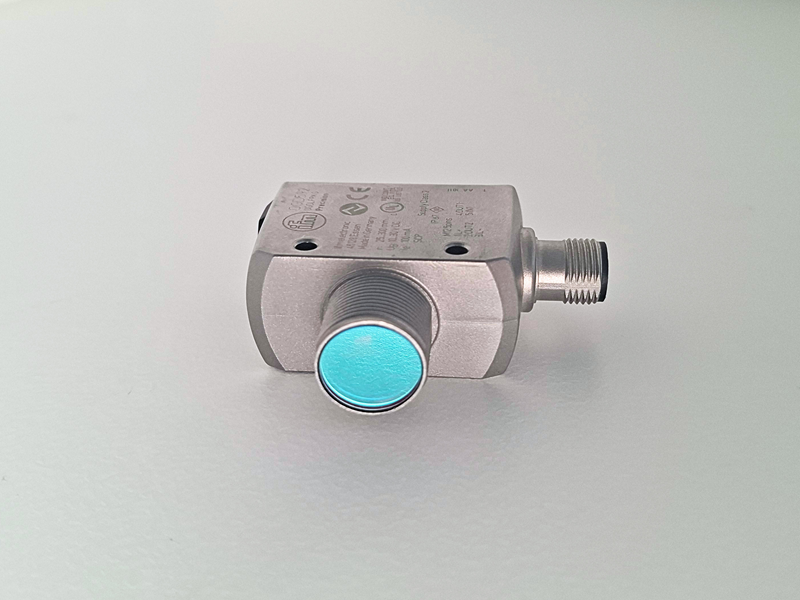 Détecteur de distance optique IFM OGD592