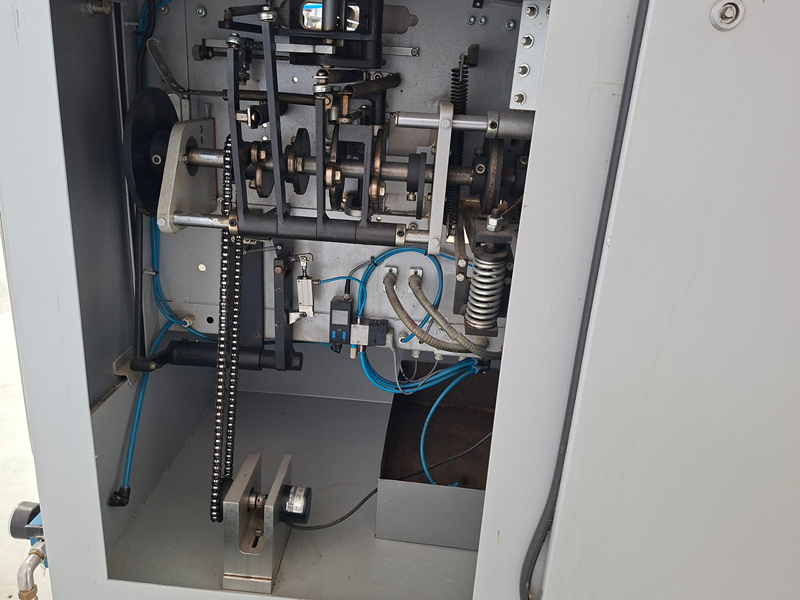 Ensacheuse verticale Volpak S-130 D - Automatisation Omron + PLC Omron