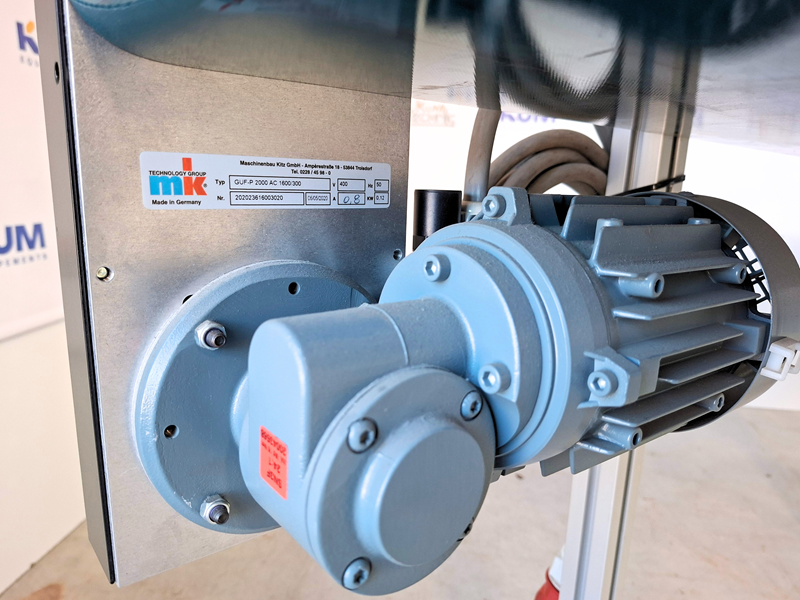 Convoyeur inox Maschinenbau Kitz – Modèle GUF‑P 2000 AC 1600/300