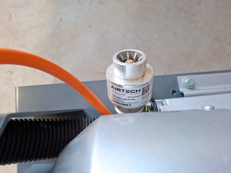 Kärcher IVR-B 50/30 – 3 kW Stainless Steel Industrial Vacuum Cleaner