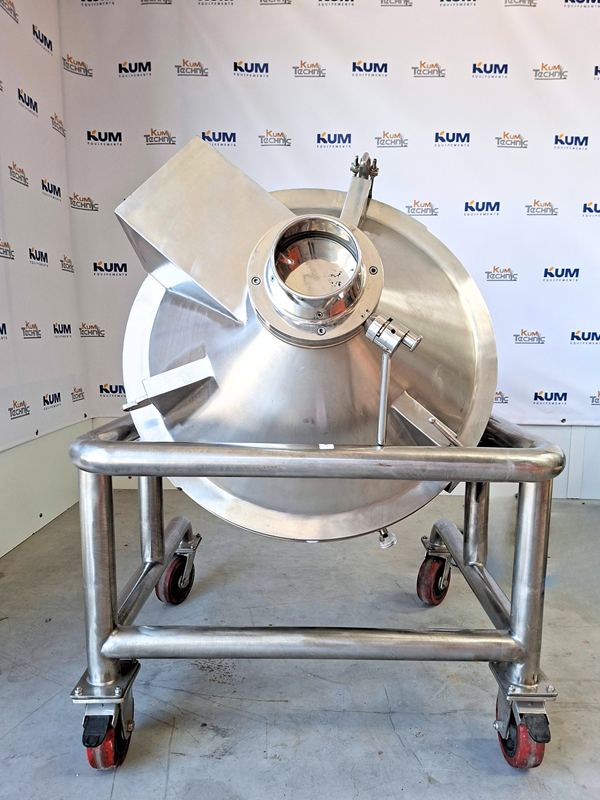 Conical stainless steel tank with sieve for capsule suspension