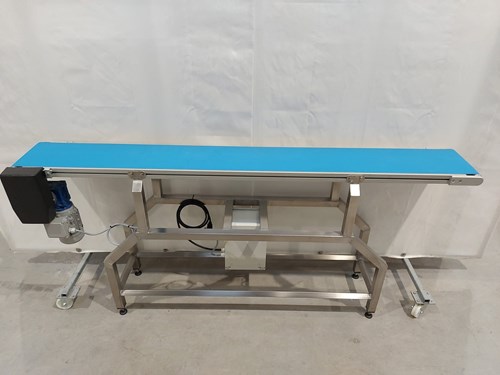 Convoyeur inox 2000×240 mm avec VLT