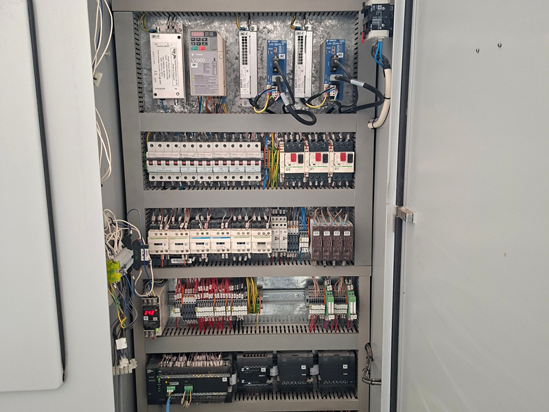 Ensacheuse verticale Volpak S-130 D - Automatisation Siemens + PLC Omron